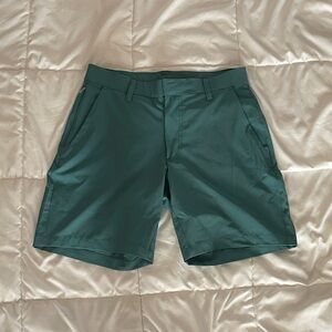 Fabletics golf Men's Green Shorts